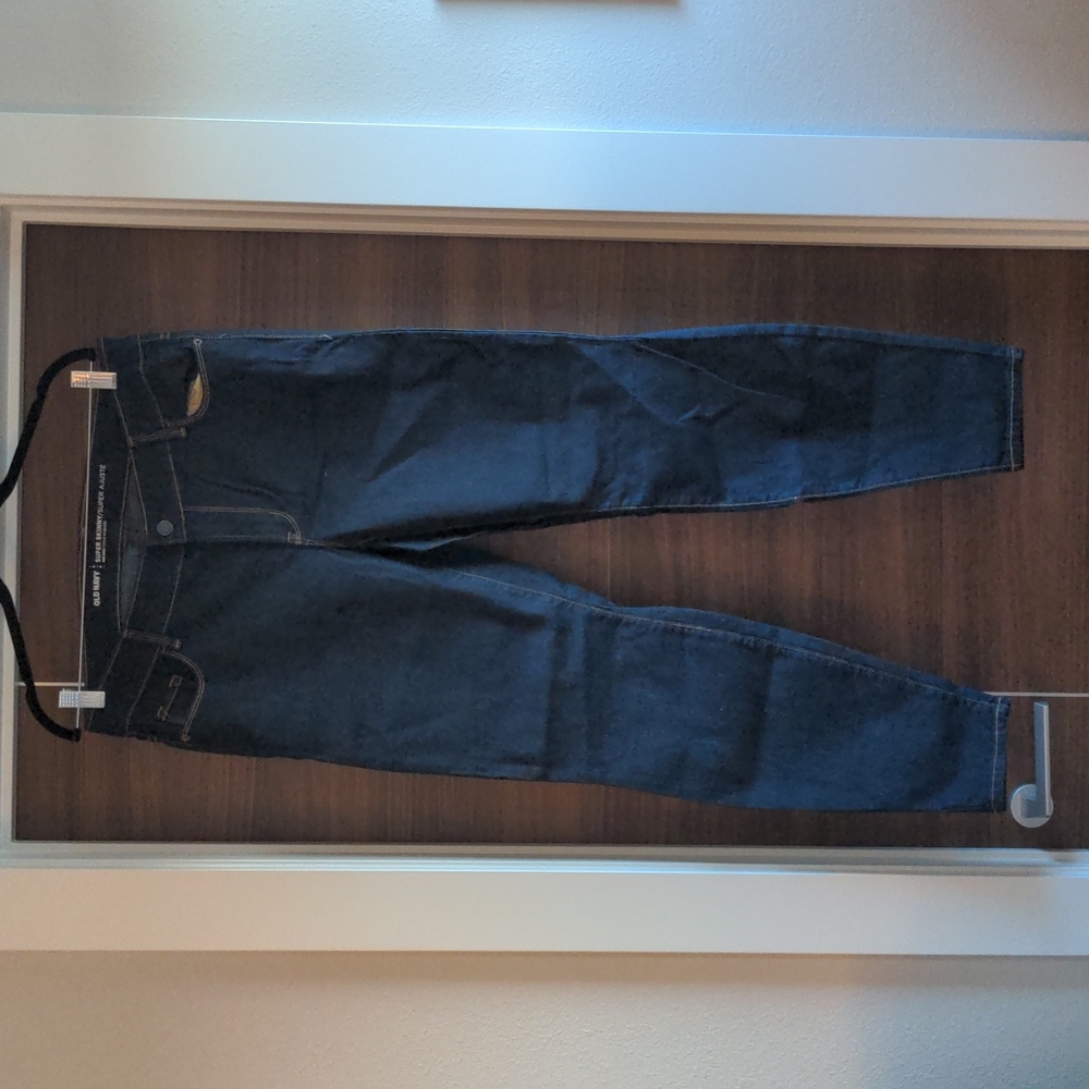 Old Navy Dark Wash Jeans (Size 16)